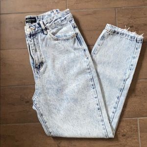 White fox boutique like duh boyfriend jeans M